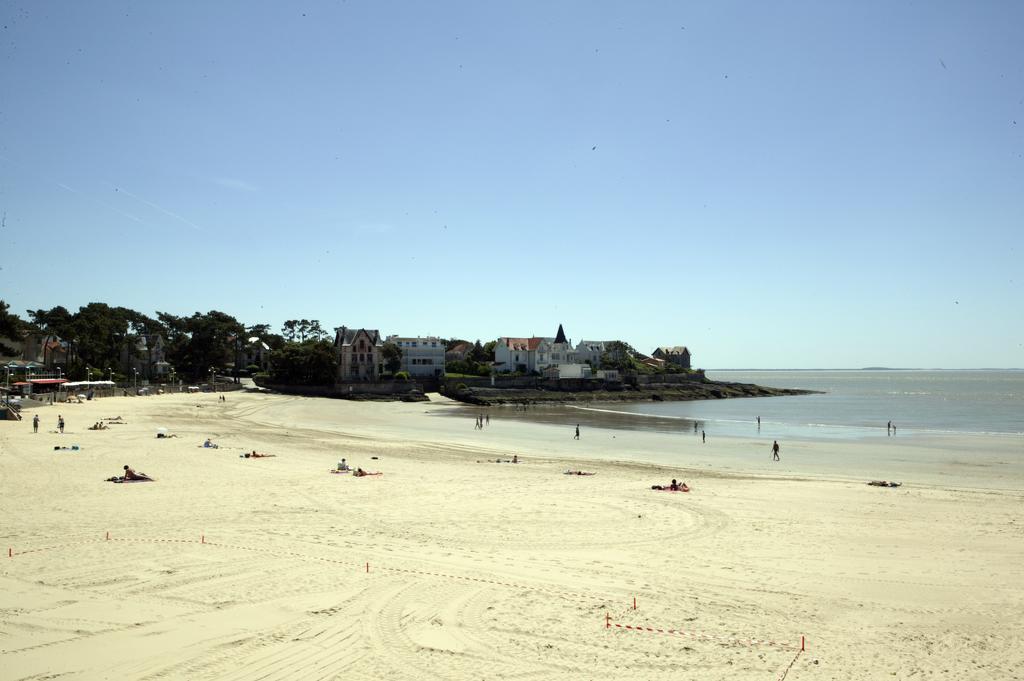 Hotel De La Plage Saint-Palais-sur-Mer Luaran gambar