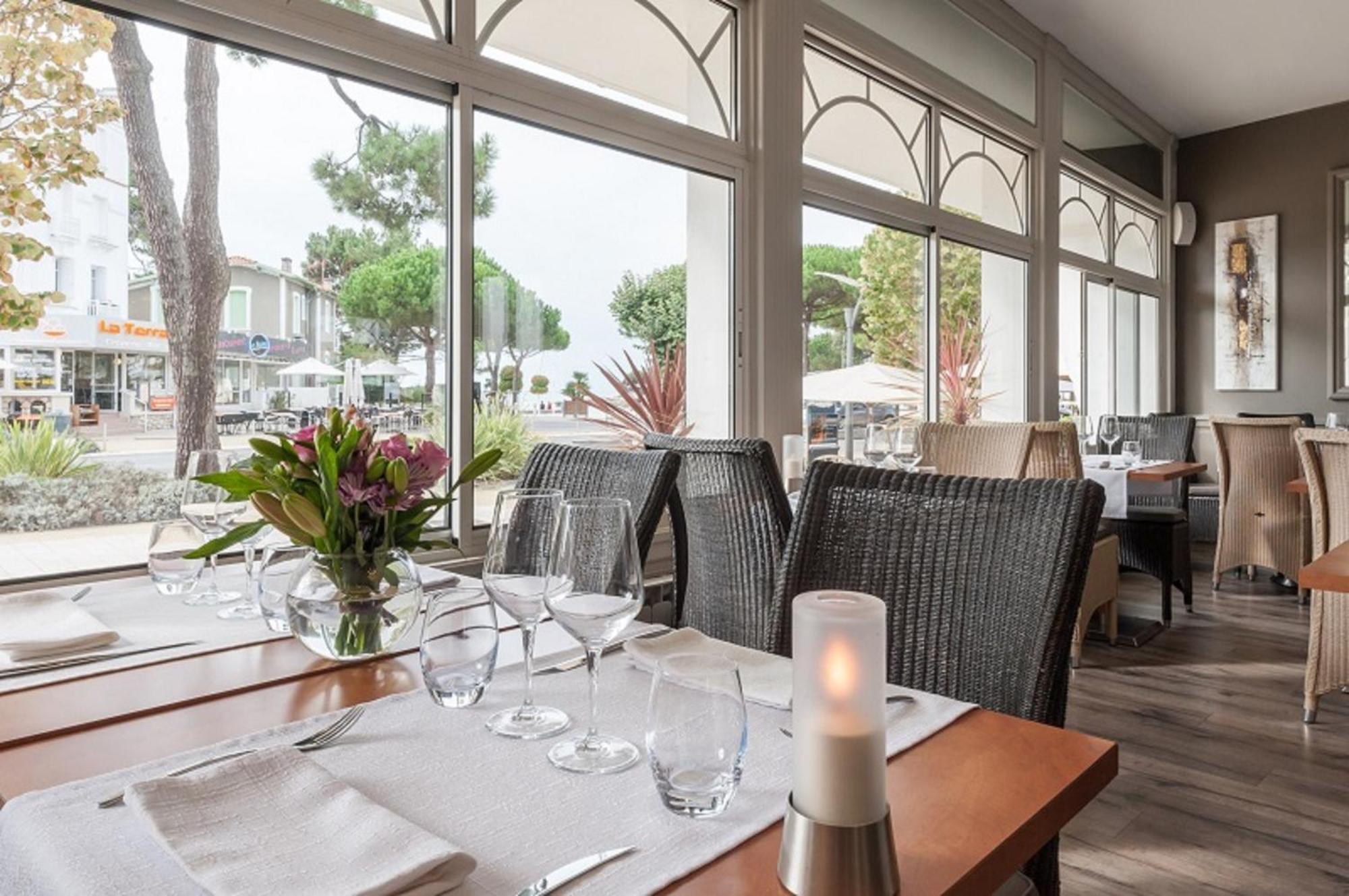 Hotel De La Plage Saint-Palais-sur-Mer Luaran gambar